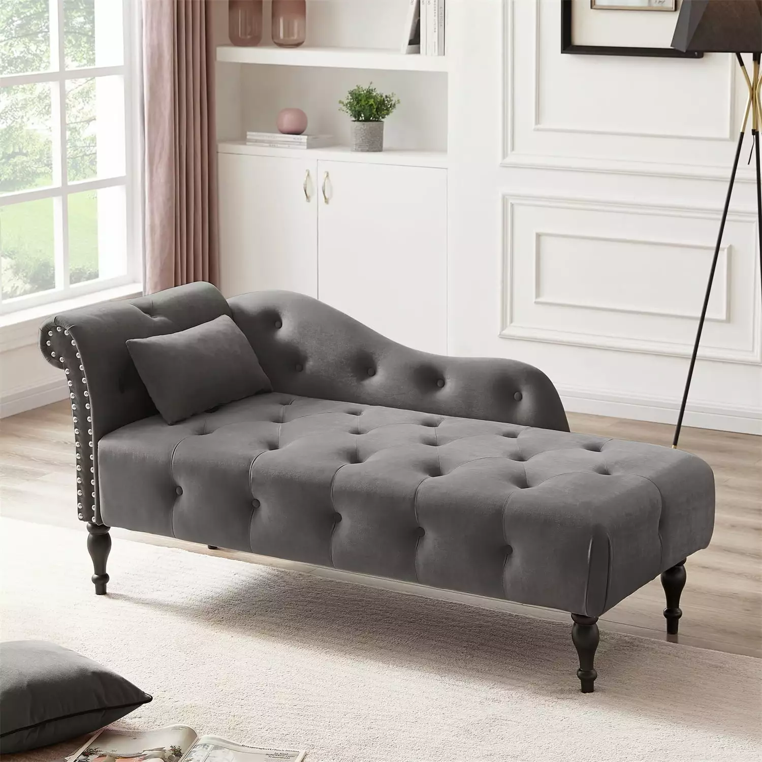 60.6 Velvet Chaise Lounge Indoor. Modern Button Tufted Upholstered Lounge Sofa with Solid Wood Legs and 1 Pillow Elegant Sleeper Sofa Bed with Nailhead Trim & Armrest for Living Room. Grey