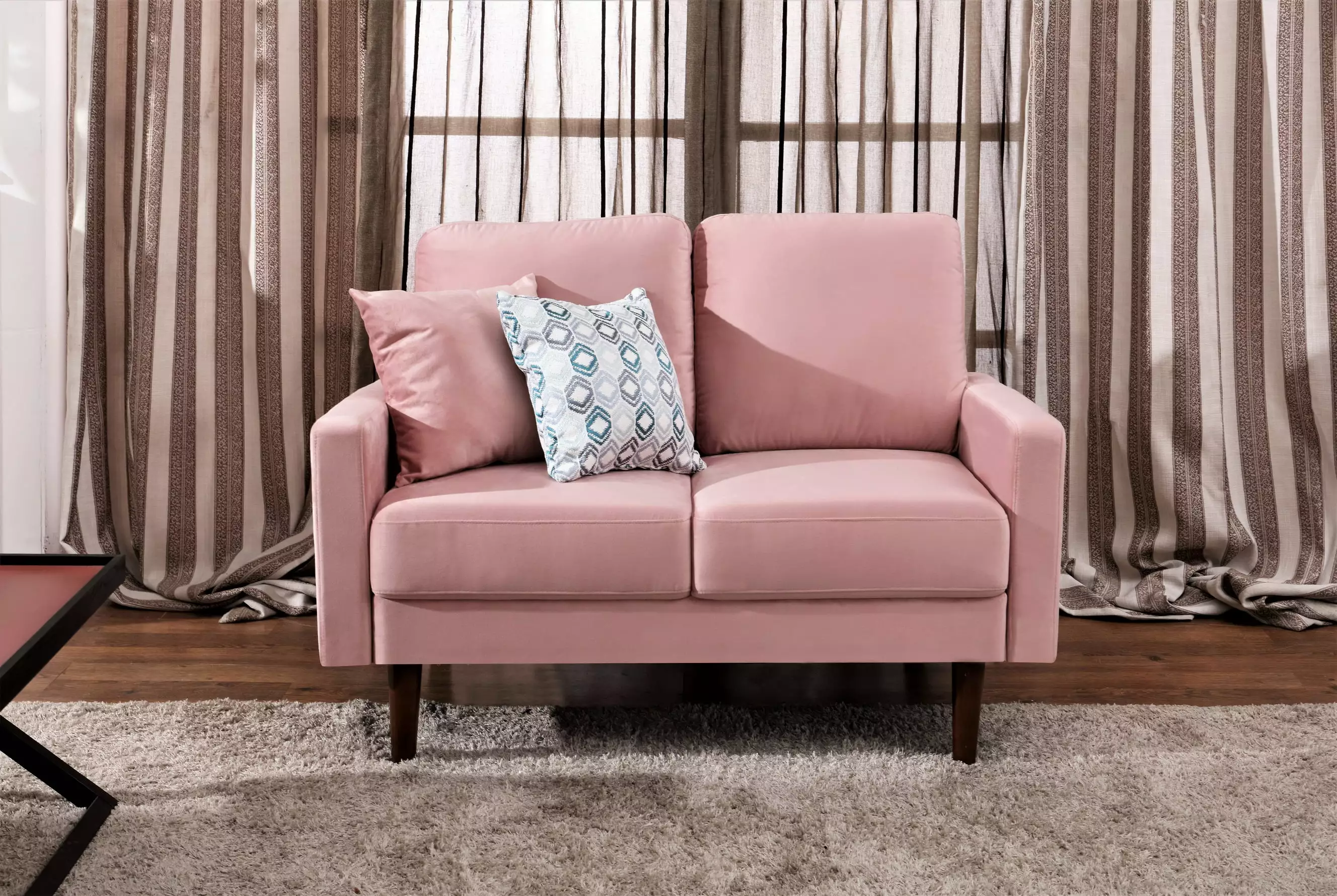 Hanna Loveseat